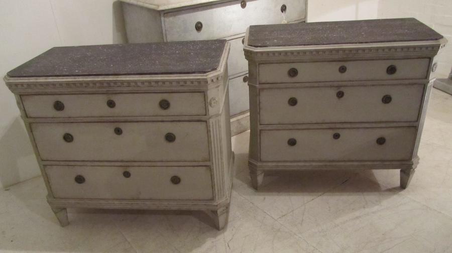 A pair of Swedish commodes