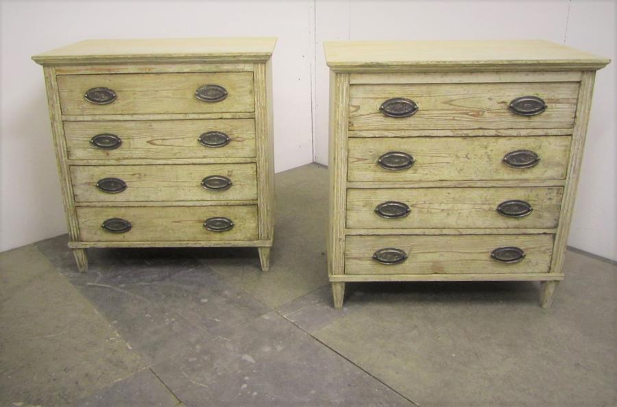 A pair of painted Swedish commodes