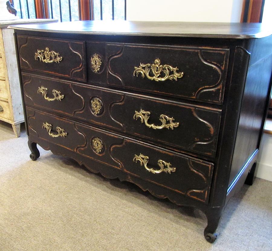 18thC Provincial commode