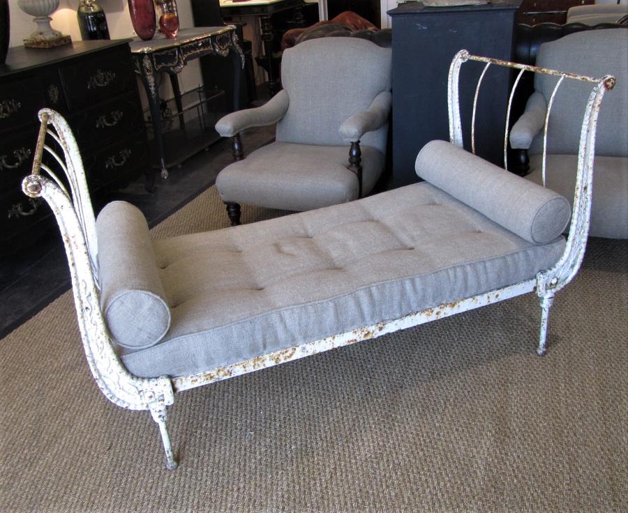 A 19thC cast iron daybed