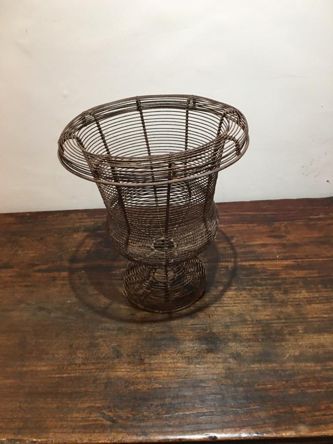 An early 20thC wire work basket