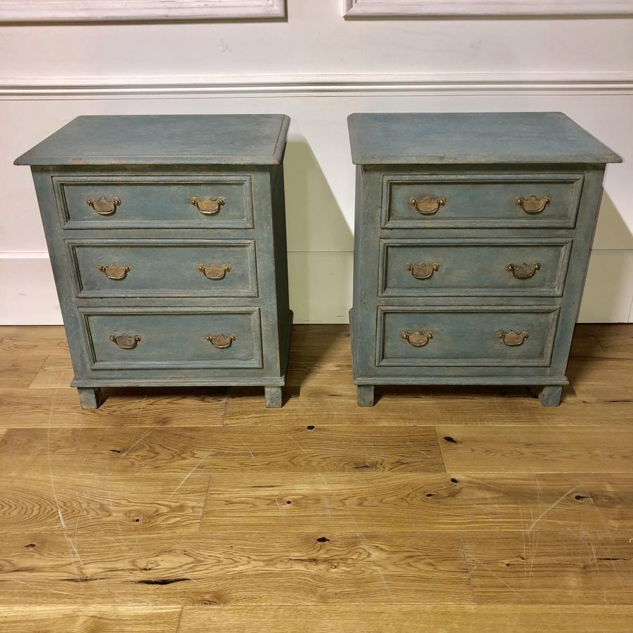 A pair of Petite Commodes