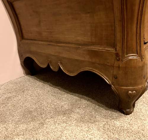 An 18thC cherrywood commode