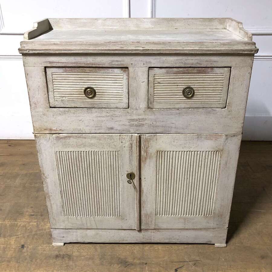 A Swedish painted buffet