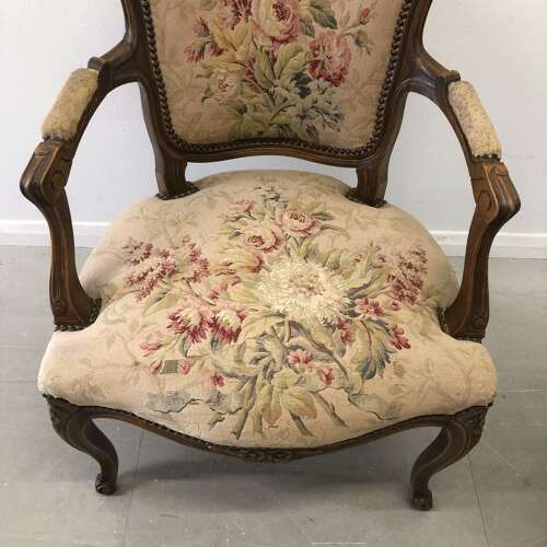 A pair of fauteuils